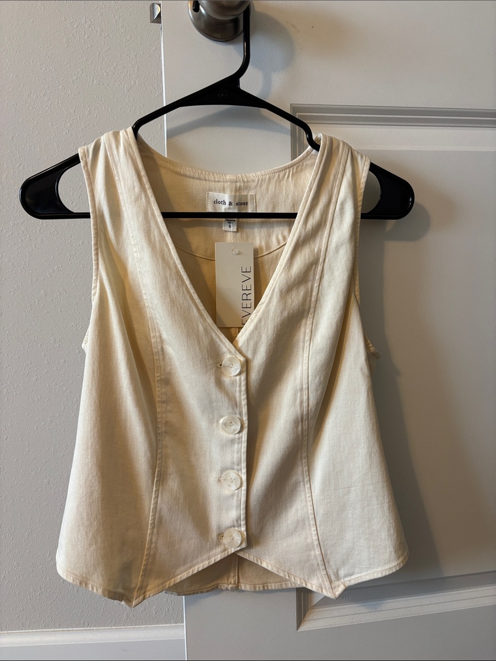 cloth & stone Cream Button-Front V-Neck vest